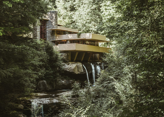 Fallingwater House: Frank Lloyd Wright's Architectural Masterpiece