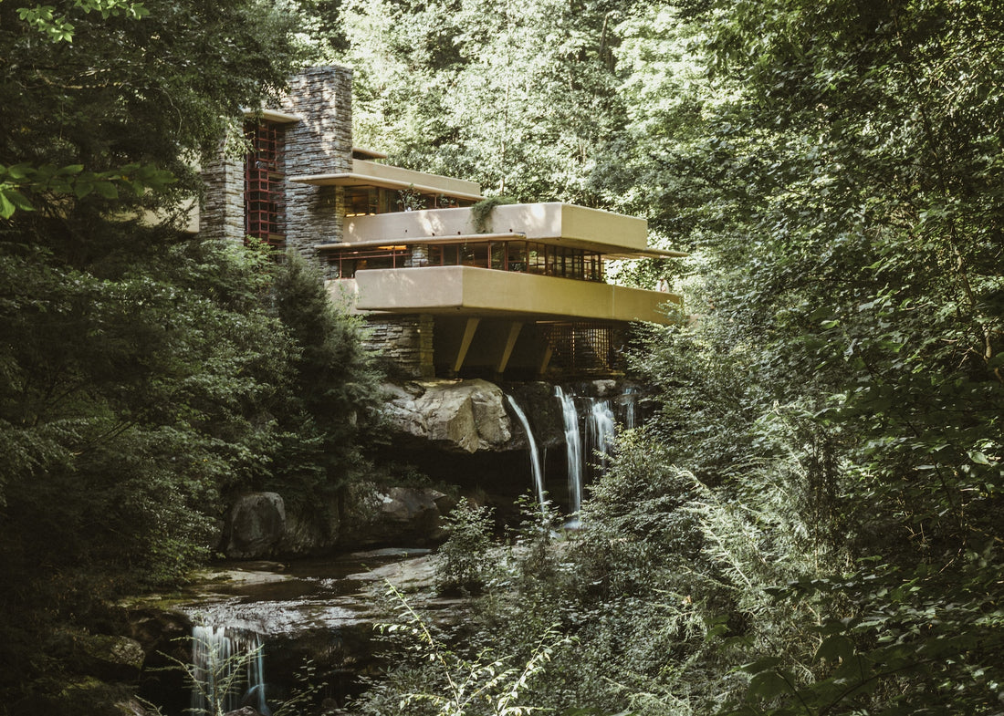 Fallingwater House: Frank Lloyd Wright's Architectural Masterpiece